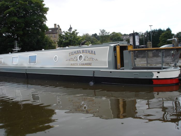 Pennine Cruisers | Half price group boat hire - Image 4