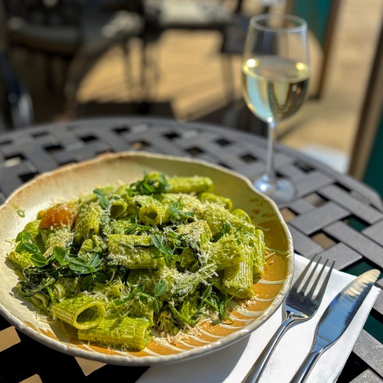 Best-restaurants-in-Harrogate-West-Park-Bar-and-Hotel